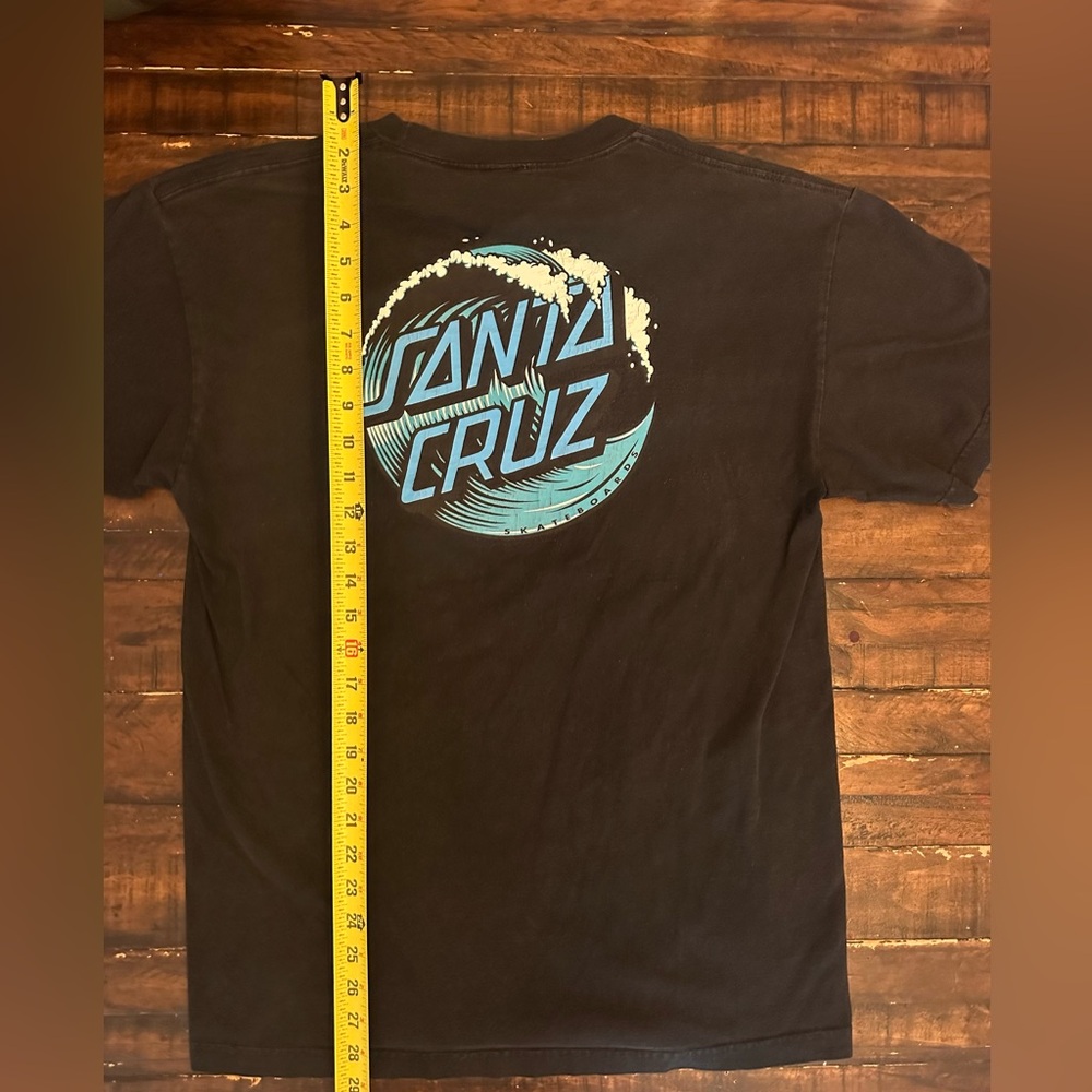 Santa Cruz Black T-shirt Size L          with Blue wave logo🌊 $16 🌊 bucks